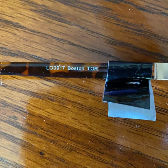 NWT. Foster Grants +1.50 Reading Glasses - Picture 6 of 6